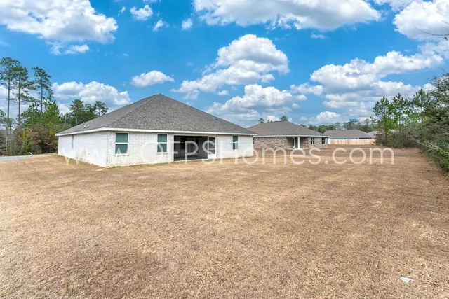 $2,500 | 6705 Sarah Ann Way, Laurel Hill, FL 32567