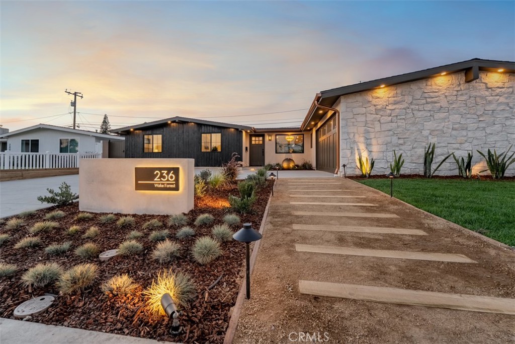 236 Wake Forest Road Costa Mesa, CA 92626 - Photo 3 of 73