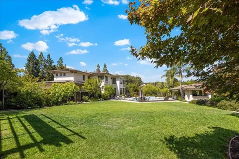 $10,949,888 | 20040 Spaich Court, Saratoga, CA 95070