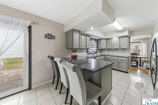 $399,900 | 229 Wadsworth Drive, Mankato, MN 56001