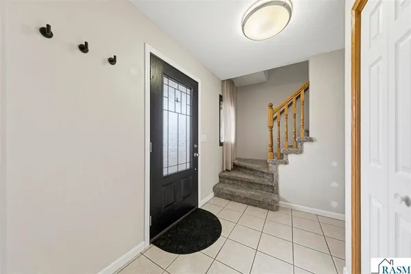 $399,900 | 229 Wadsworth Drive, Mankato, MN 56001