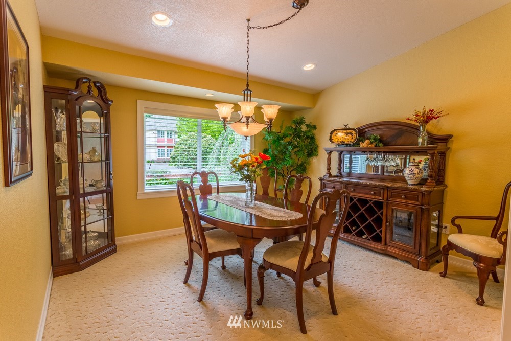 21804 49th Avenue Southeast Bothell, WA 98021 - Photo 3 of 22