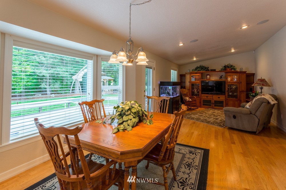 21804 49th Avenue Southeast Bothell, WA 98021 - Photo 5 of 22
