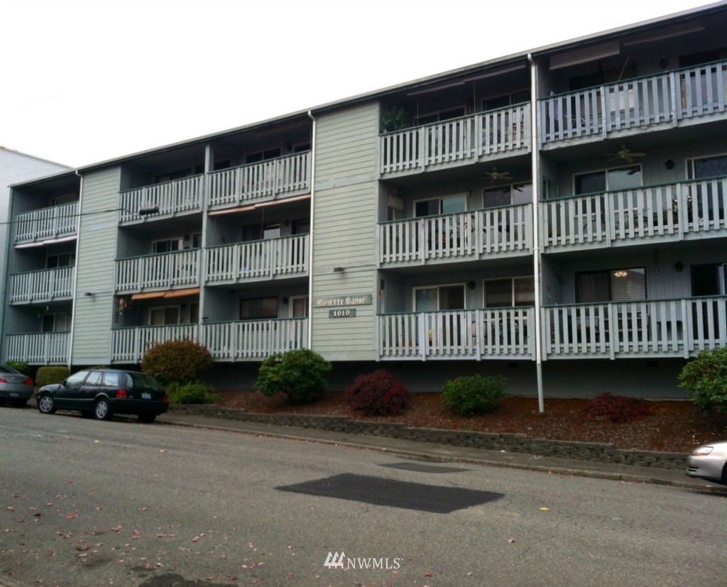 1010 Perry Avenue, Unit 101 Bremerton, WA 98310 - Photo 1 of 16 Gallery Image 1