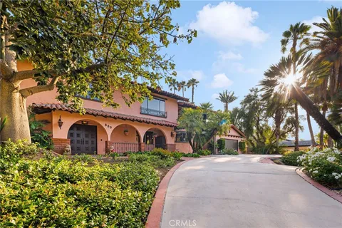 $1,299,000 | 880 Encanto Street, Corona, CA 92881
