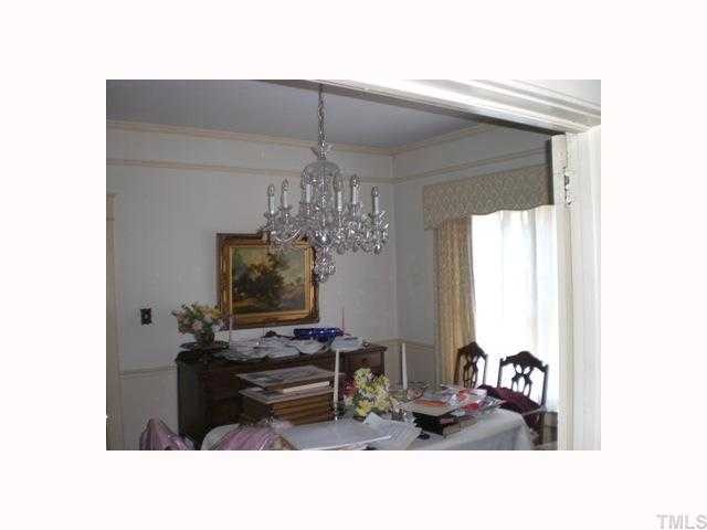 204 North Wilba Road Mebane, NC 27302 - Photo 5 of 10 Dining room