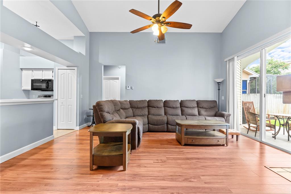 2811 Ripton Court Orlando, FL 32835 - Photo 16 of 46