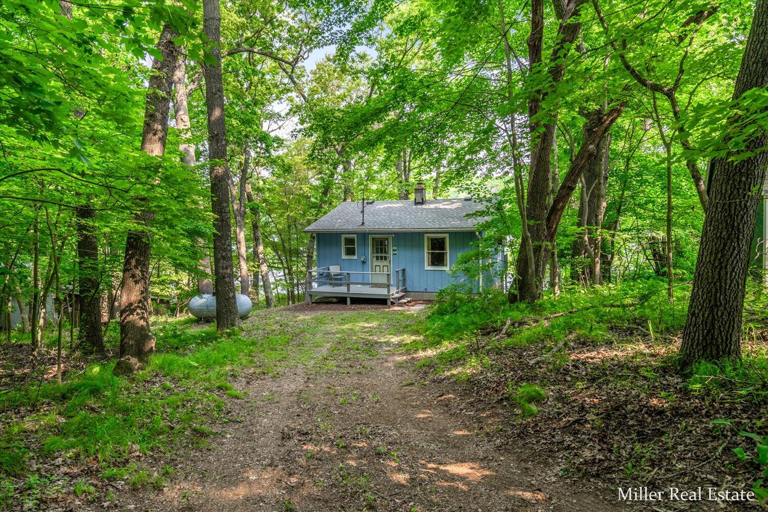 8390 Keller Road Delton, MI 49046 - Photo 3 of 38 03-WM8390keller-21