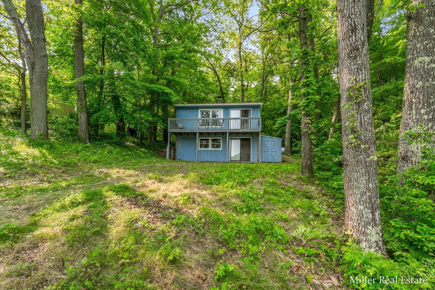 8390 Keller Road Delton, MI 49046 - Photo 4 of 38 04-WM8390keller-24