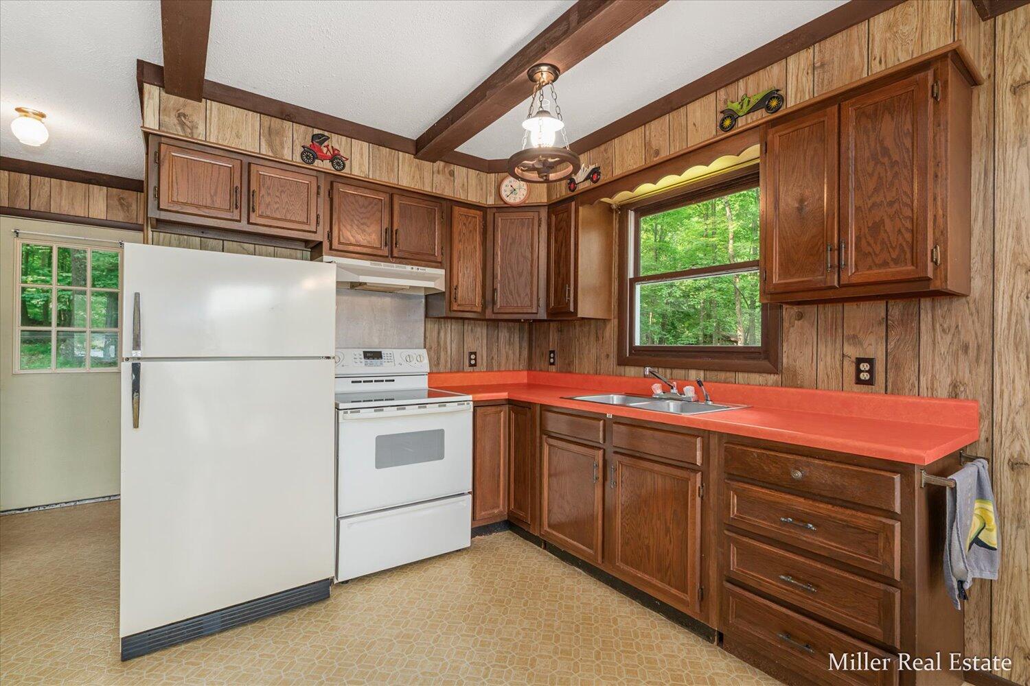 8390 Keller Road Delton, MI 49046 - Photo 10 of 38 10-WM8390keller-2