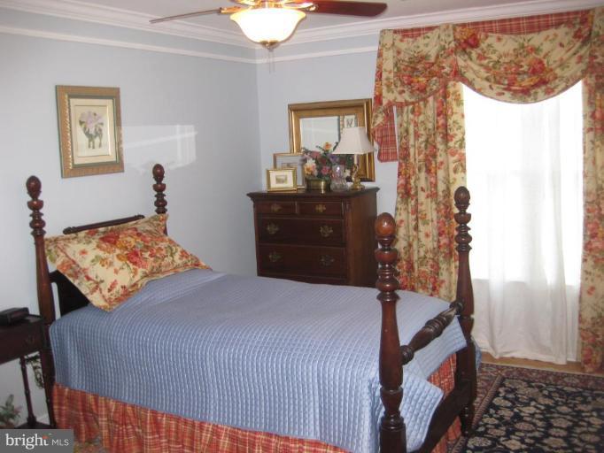 34311 Brownell Road Round Hill, VA 20141 - Photo 12 of 16 Bedroom #1