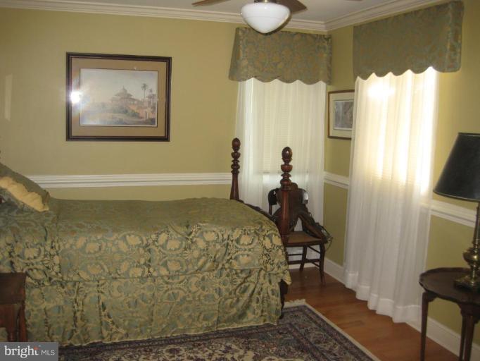 34311 Brownell Road Round Hill, VA 20141 - Photo 13 of 16 Bedroom #2