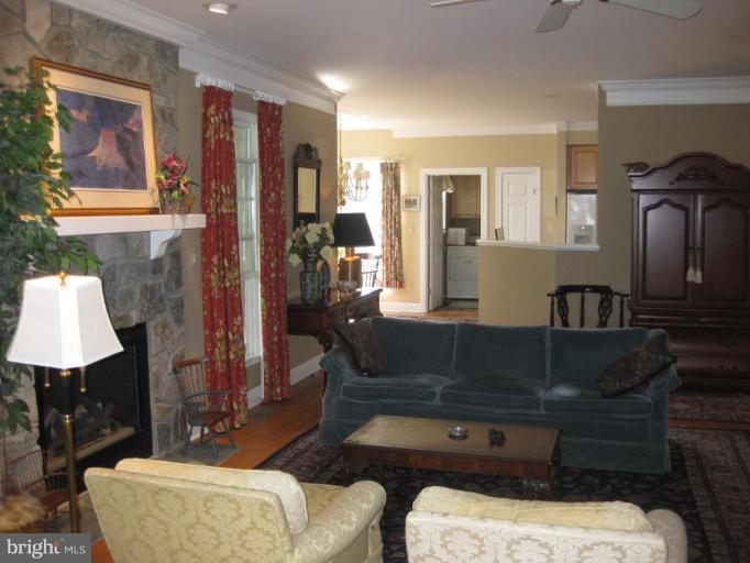 34311 Brownell Road Round Hill, VA 20141 - Photo 9 of 16 Great Room #2