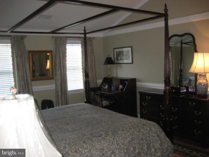 34311 Brownell Road Round Hill, VA 20141 - Photo 10 of 16 Master Bedroom