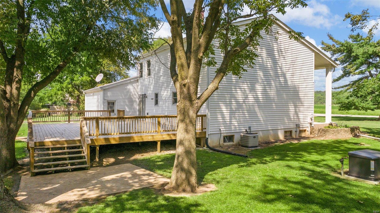 1444 Teson Road Hazelwood, MO 63042 - Photo 11 of 57