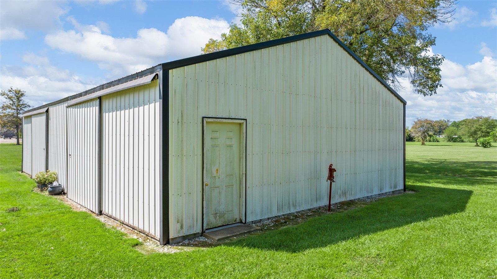 1444 Teson Road Hazelwood, MO 63042 - Photo 14 of 57