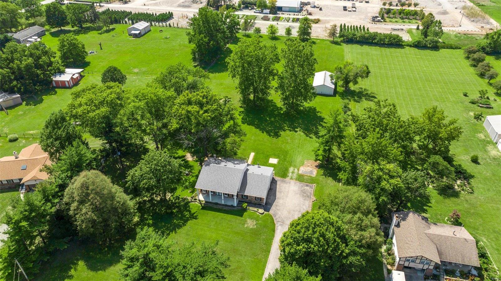 1444 Teson Road Hazelwood, MO 63042 - Photo 17 of 57