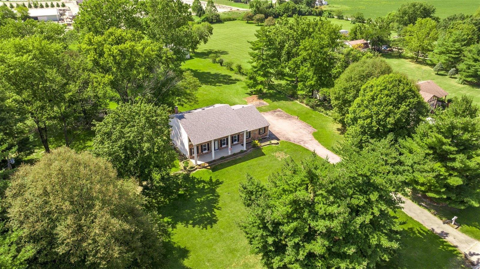 1444 Teson Road Hazelwood, MO 63042 - Photo 24 of 57