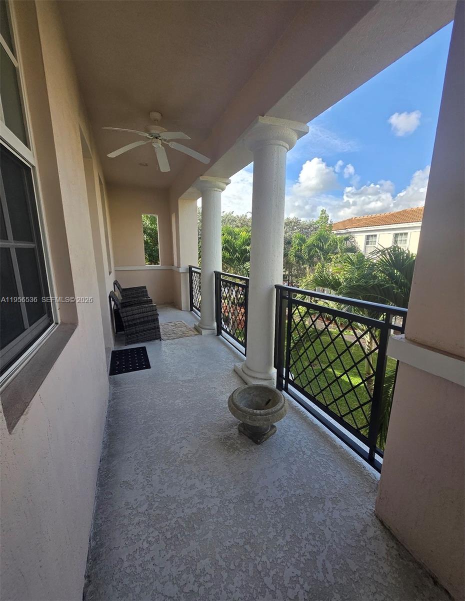 8335 Northwest 8th Terrace, Unit 8335 Boca Raton, FL 33487 - Photo 2 of 27