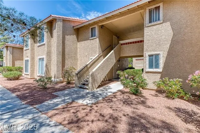$1,150 | 7200 West Pirates Cove Road, Unit 2071, Las Vegas, NV 89145