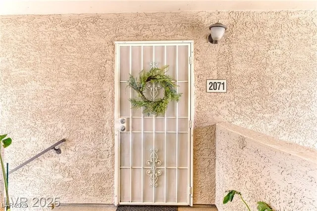 $1,150 | 7200 West Pirates Cove Road, Unit 2071, Las Vegas, NV 89145
