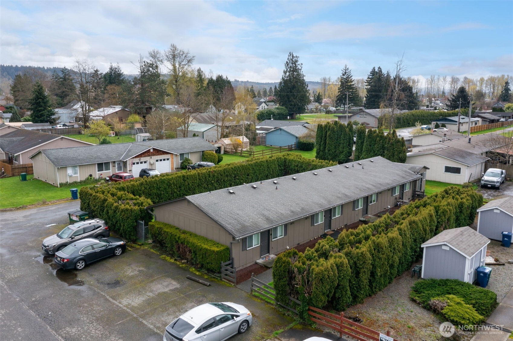 a view of a patio in backyard