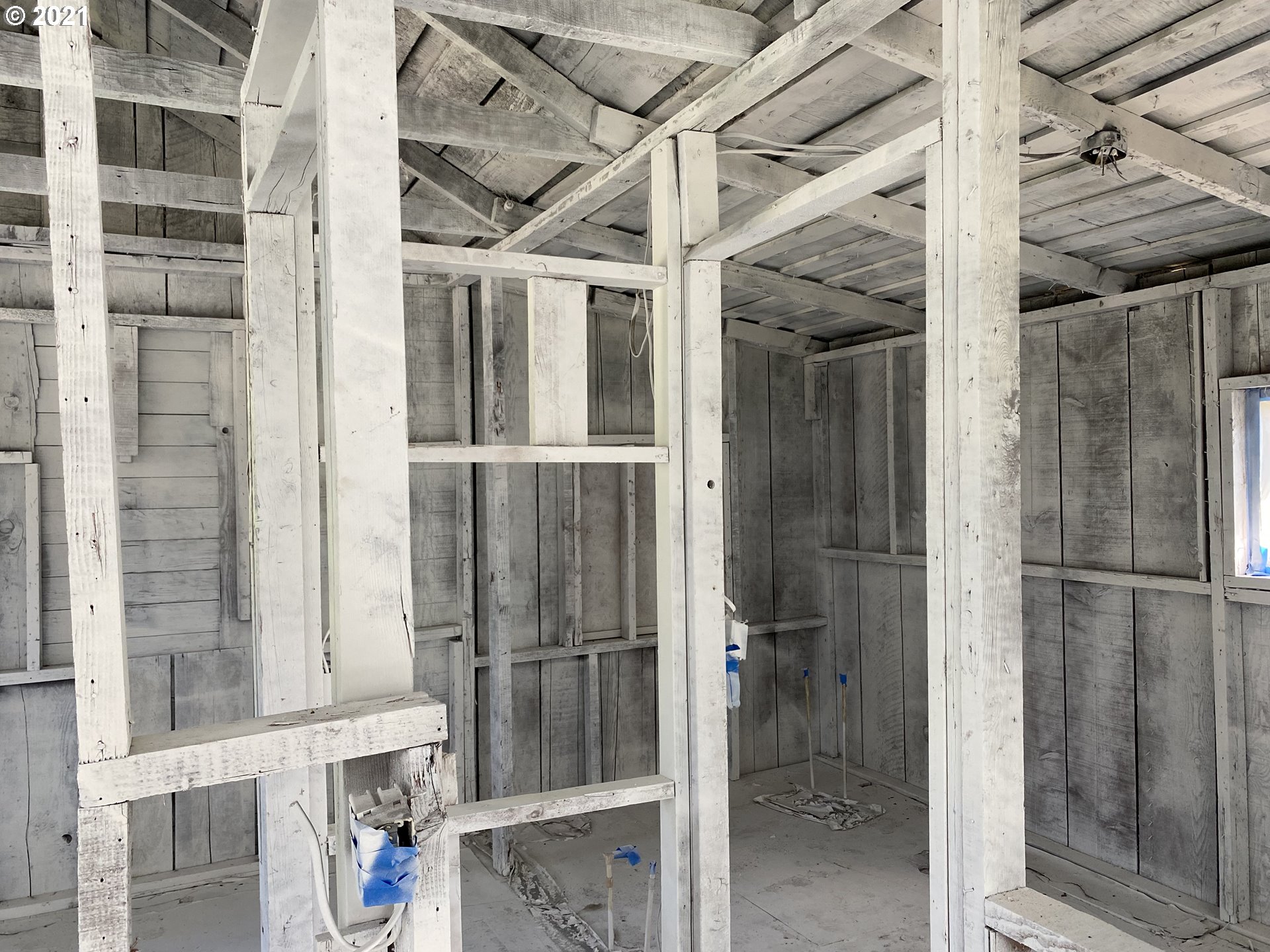 63749 Center Road Coos Bay, OR 97420 - Photo 12 of 19