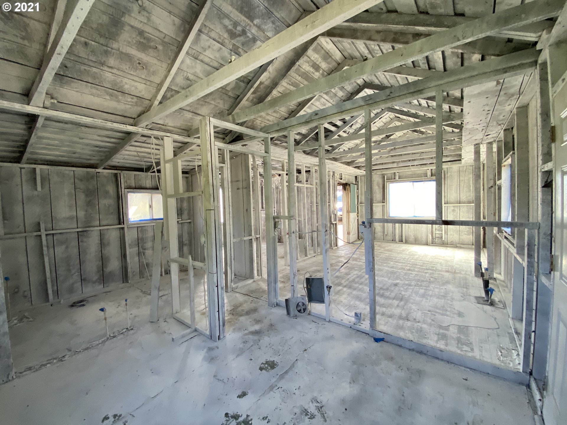 63749 Center Road Coos Bay, OR 97420 - Photo 13 of 19