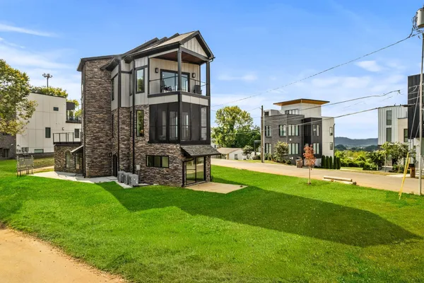 $1,499,000 | 6011 Hill Cir Drive, Nashville, TN 37209