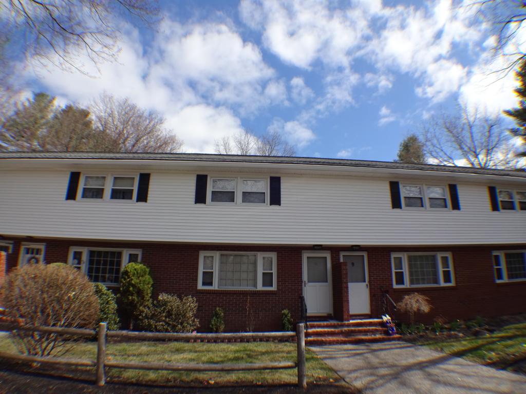 137 Brookdale Road, Unit 10 Salem, NH 03079 - Photo 1 of 9