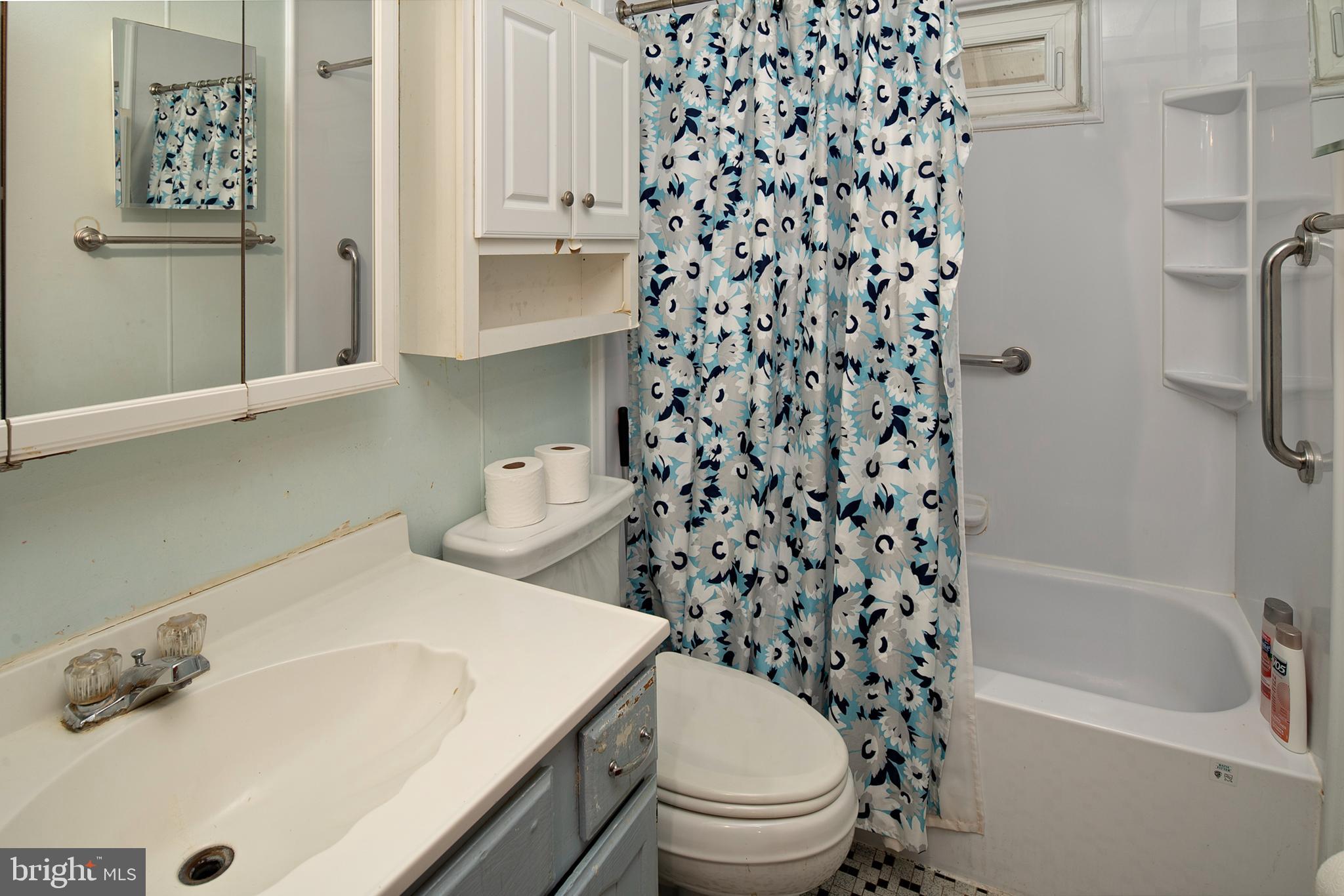 7508 Harmans Road Harmans, MD 21077 - Photo 13 of 23