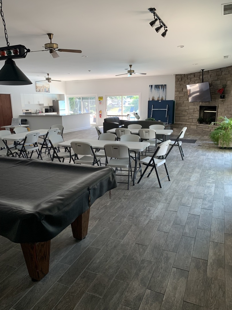 7231 Wolf Road, Unit 307 Indian Head Park, IL 60525 - Photo 28 of 32
