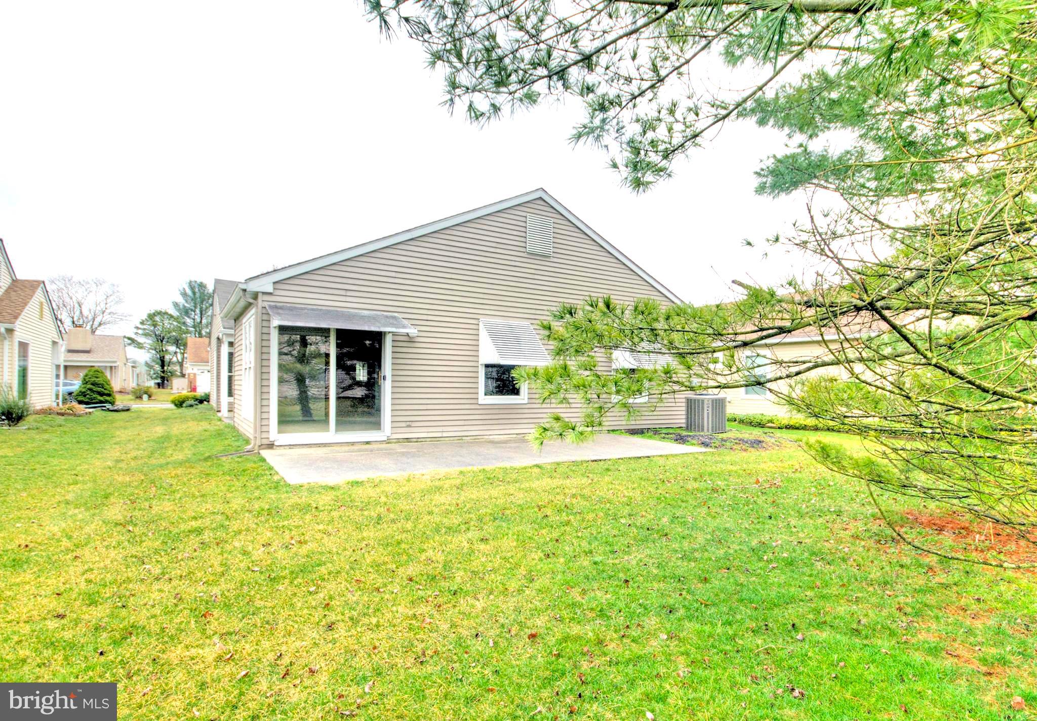 39 Stratford Road Southampton, NJ 08088 - Photo 9 of 49 Gallery Image 9