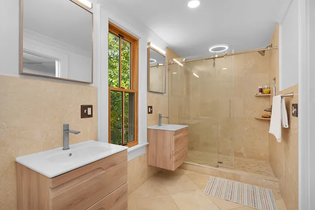 $995,000 | 117 South Bragg Avenue, Lookout Mountain, TN 37350