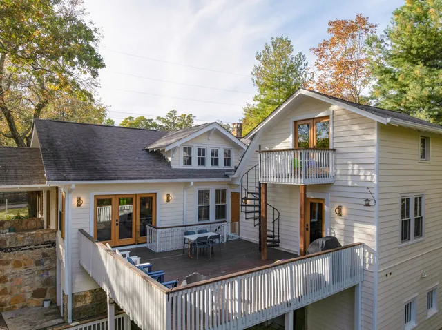 $995,000 | 117 South Bragg Avenue, Lookout Mountain, TN 37350