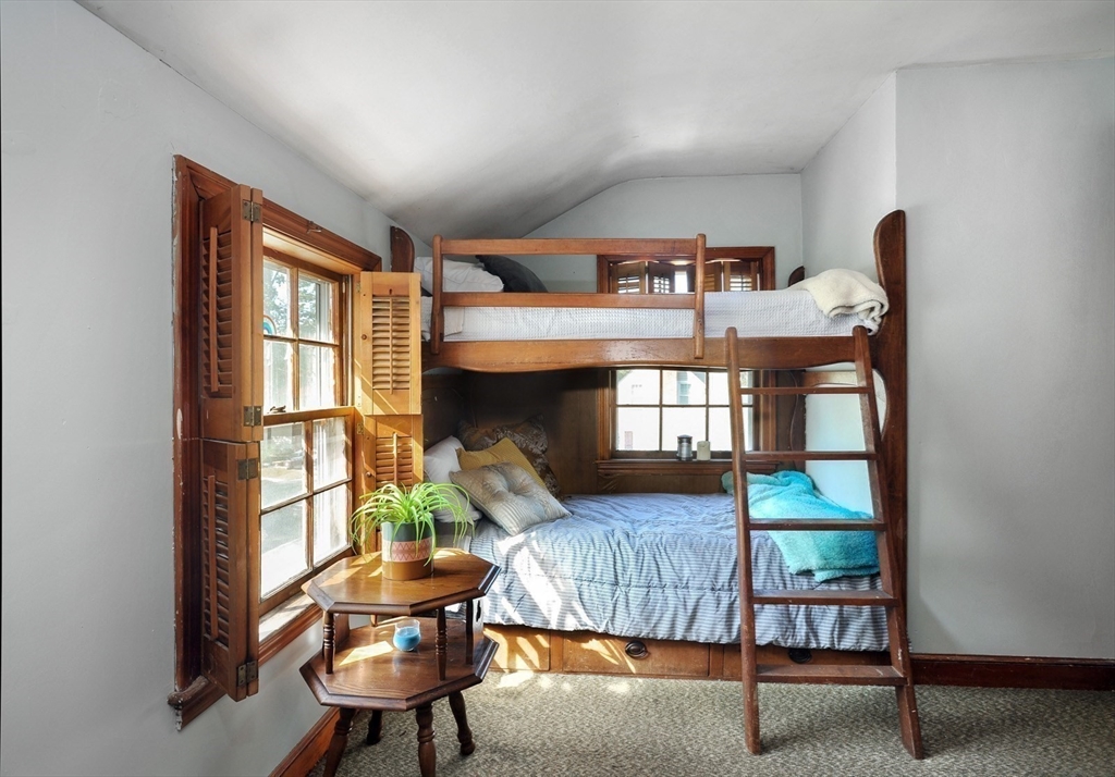 57 Nash Road Weymouth, MA 02190 - Photo 16 of 31