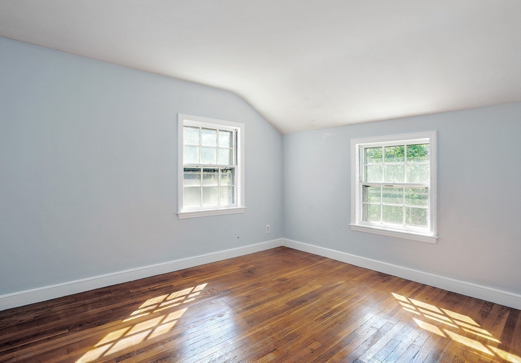 57 Nash Road Weymouth, MA 02190 - Photo 18 of 31