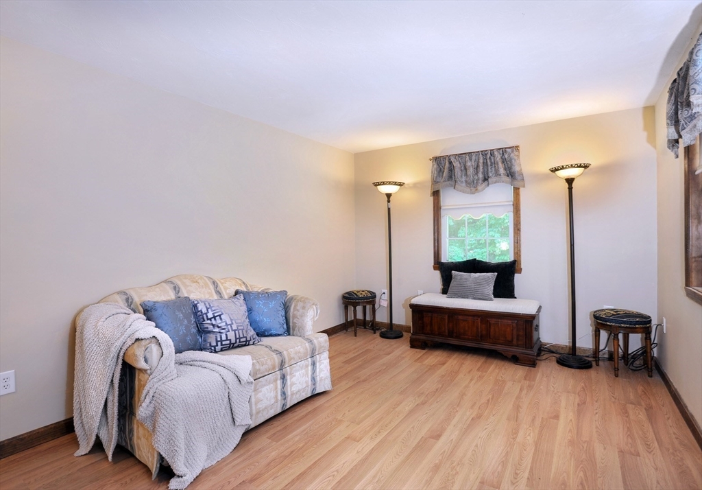 57 Nash Road Weymouth, MA 02190 - Photo 7 of 31