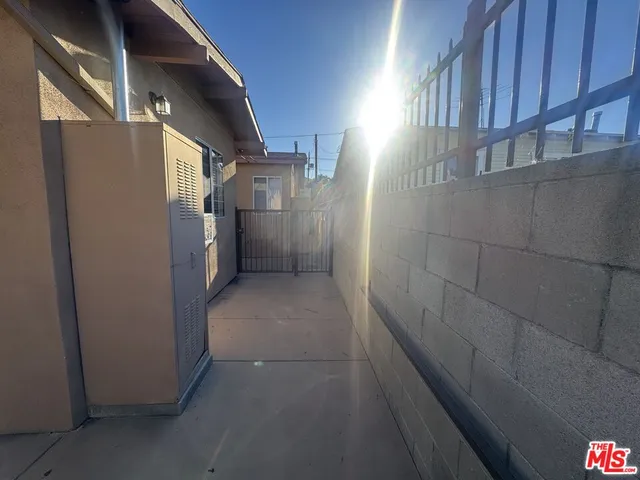 $1,650 | 317 North Coronado Street, Los Angeles, CA 90026