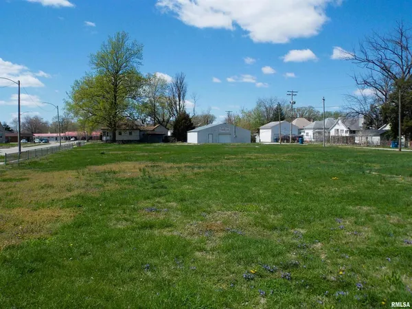 $65,000 | 838 East 2nd Street, Unit 846, Centralia, IL 62801