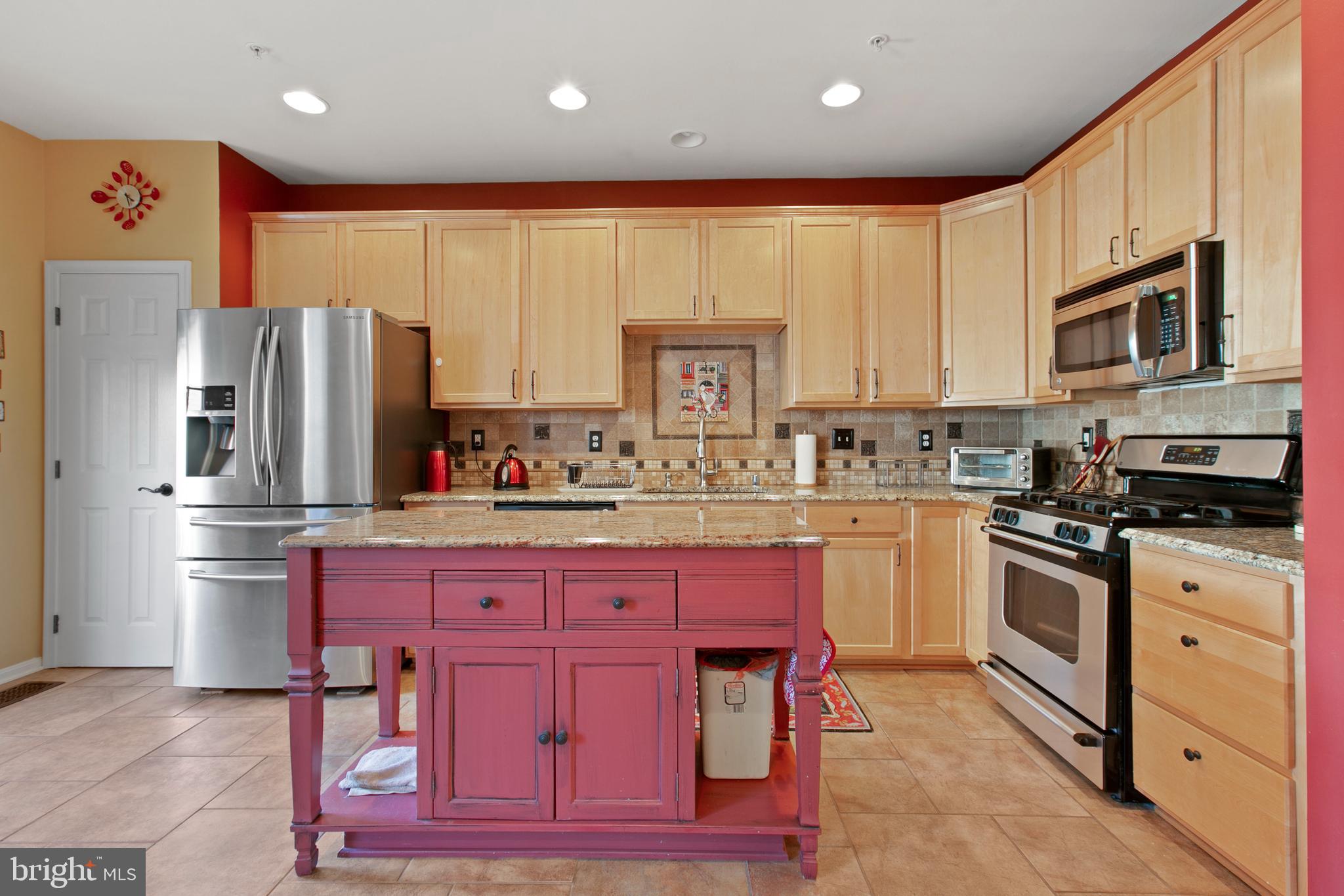 2052 Clipper Park Road Baltimore, MD 21211 - Photo 15 of 39