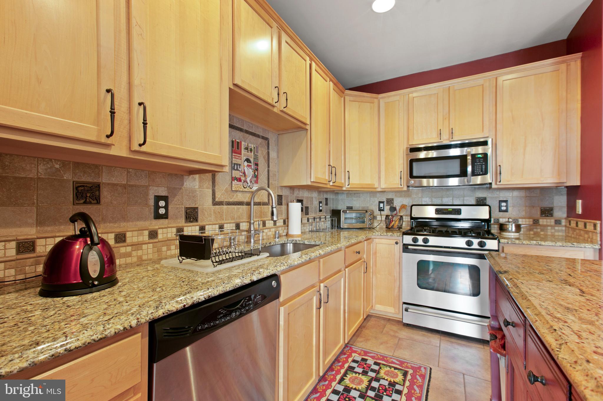2052 Clipper Park Road Baltimore, MD 21211 - Photo 16 of 39