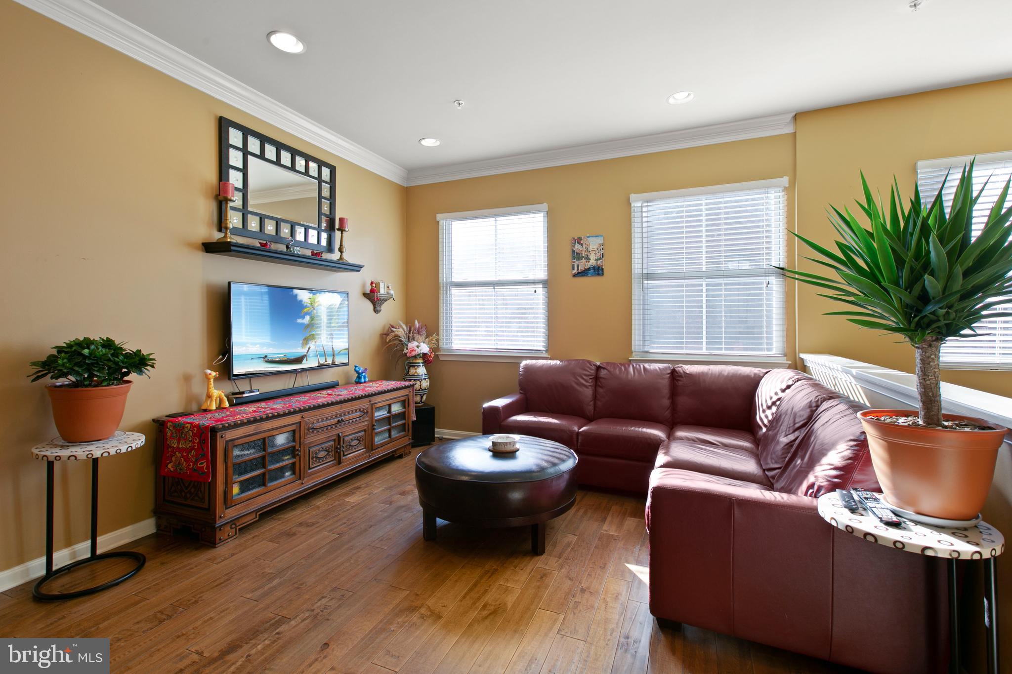 2052 Clipper Park Road Baltimore, MD 21211 - Photo 7 of 39