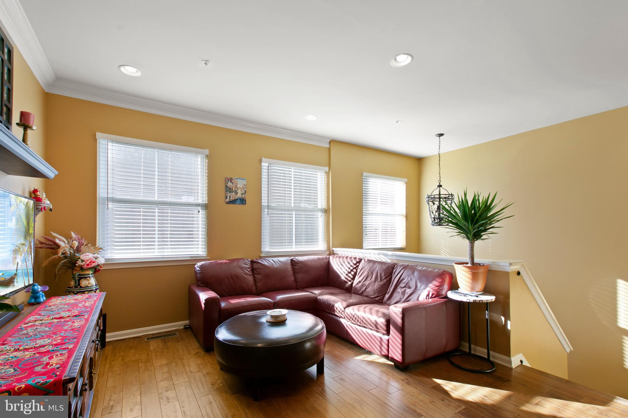 2052 Clipper Park Road Baltimore, MD 21211 - Photo 8 of 39