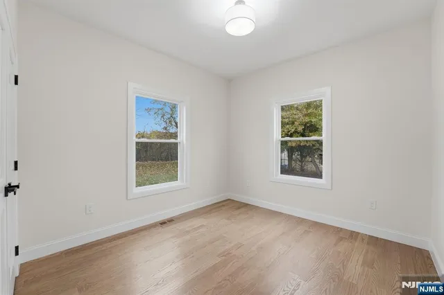 $5,500 | 20 Barnsdale Road, Wayne, NJ 07470