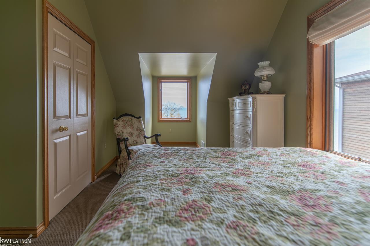 2825 Lakeshore Road Applegate, MI 48401 - Photo 18 of 39 31378588-20.JPG