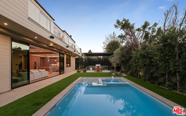 $12,750,000 | 565 Toyopa Drive, Pacific Palisades, CA 90272