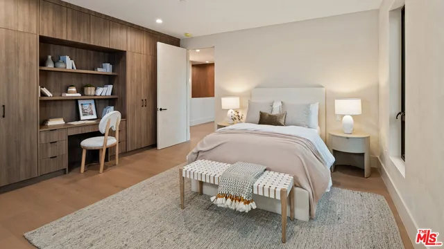 $12,750,000 | 565 Toyopa Drive, Pacific Palisades, CA 90272