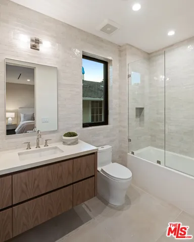 $12,750,000 | 565 Toyopa Drive, Pacific Palisades, CA 90272