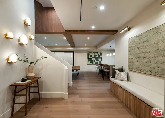 $12,750,000 | 565 Toyopa Drive, Pacific Palisades, CA 90272